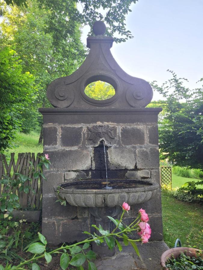Gites Le Vieux Vinzelles Волвик Екстериор снимка