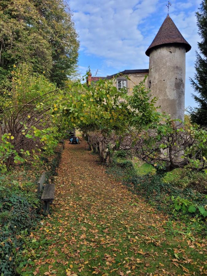 Gites Le Vieux Vinzelles Волвик Екстериор снимка