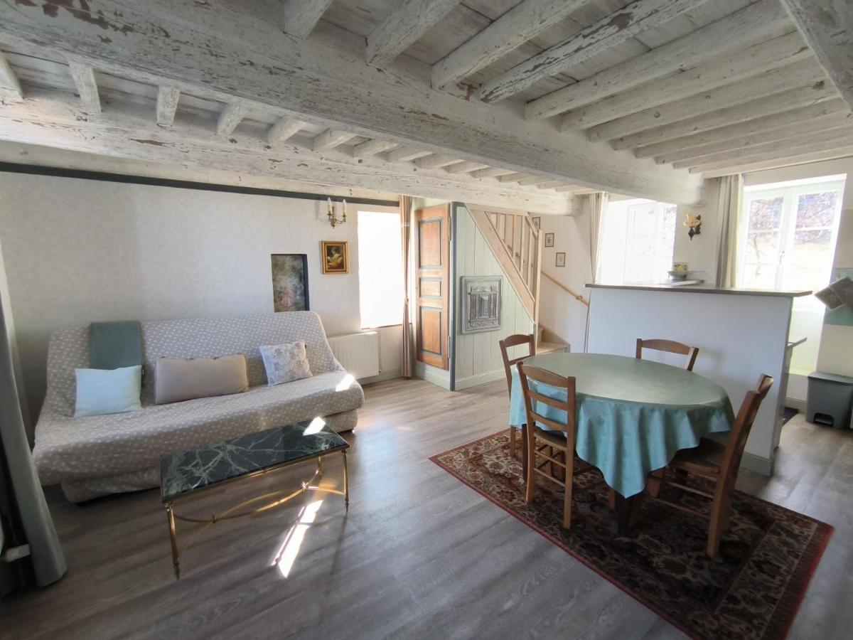 Gites Le Vieux Vinzelles Волвик Екстериор снимка