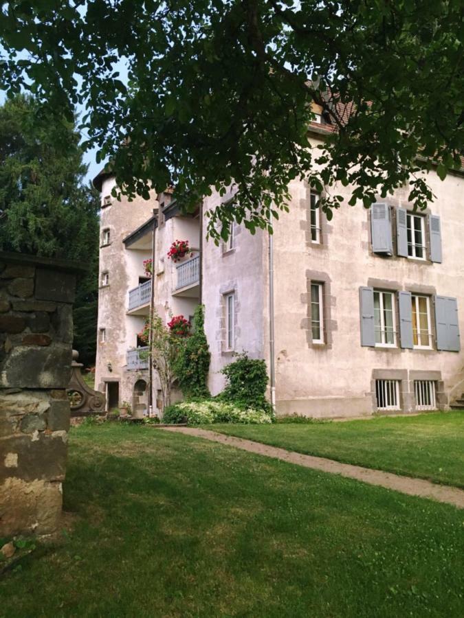 Gites Le Vieux Vinzelles Волвик Екстериор снимка
